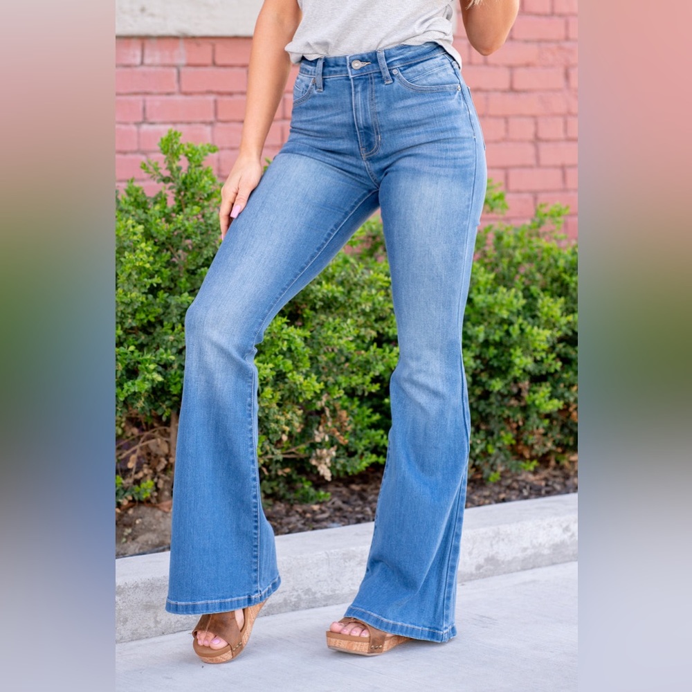 KanCan High Waist Super Flare Leg Jeans Medium Wash - Picture 5 of 8